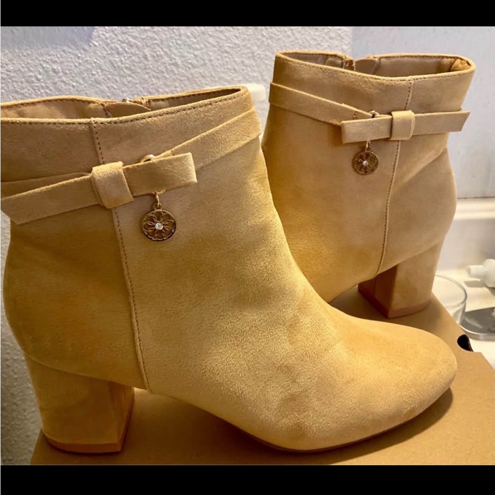 Women's Beige Suede Ankle Boots with Bow Accent